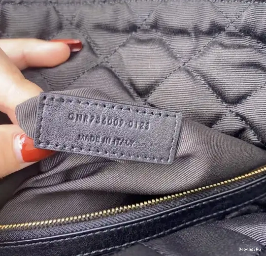 GIANT TRAVEL ES QUILTED LEATHER YSL BAG IN 0610
